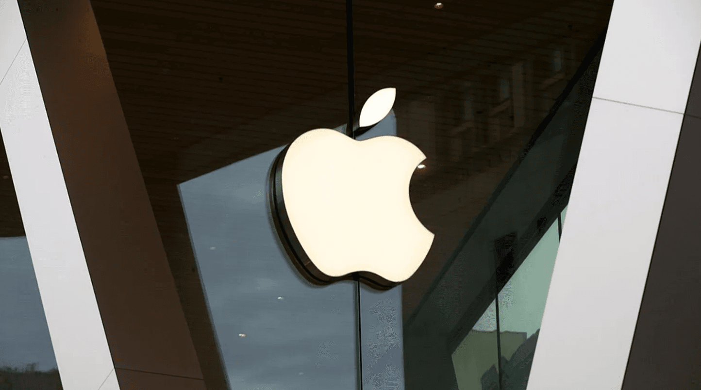 Apple Stock and the 0 Billion Broadcom Chip Deal: What It Means for AAPL Investors